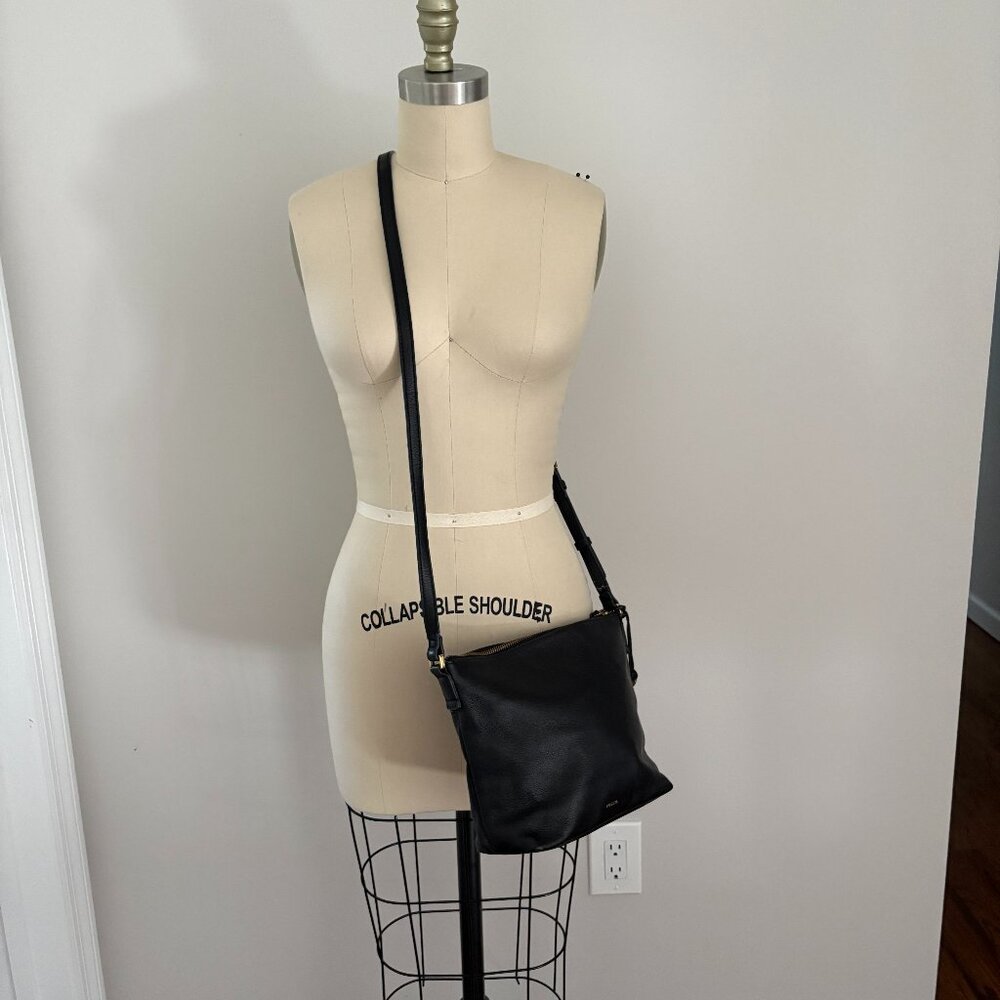Fossil Jori Black Leather Purse Small Crossbody Gold Toned Hardware Casual Chic